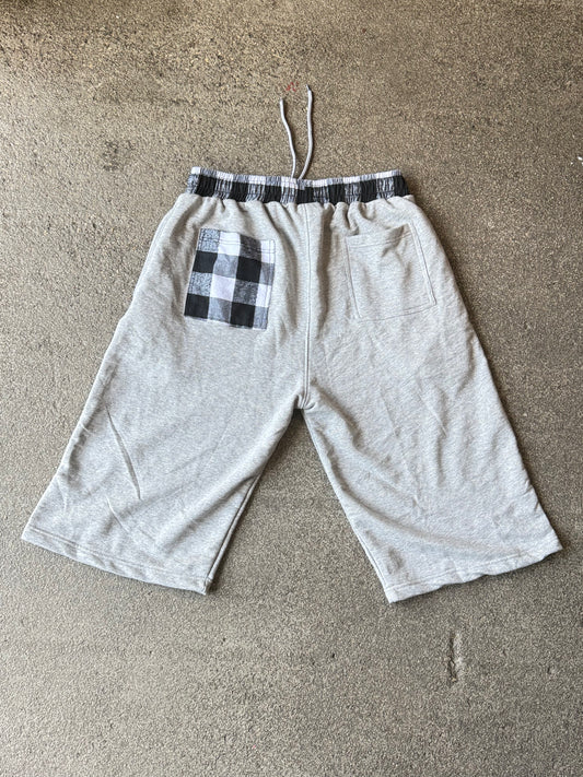 Dreamlands Checkered 3/4 Shorts